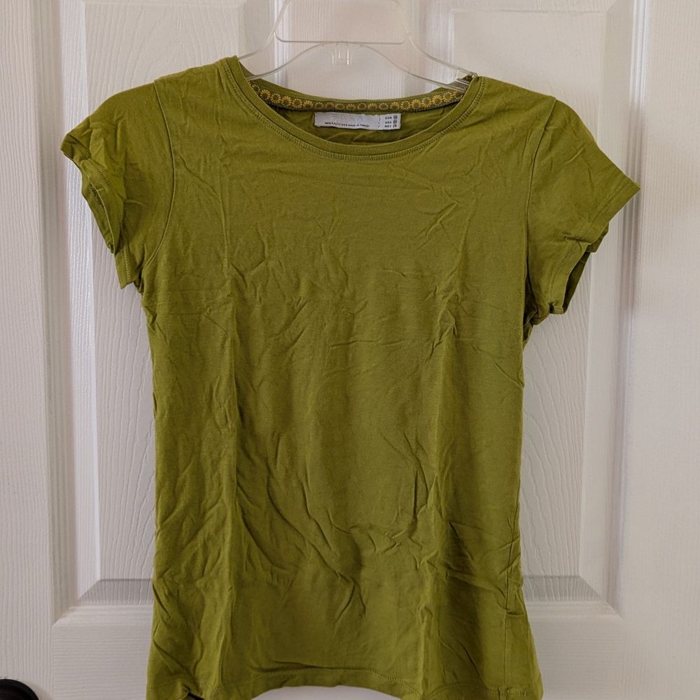 Zara Short Sleeve Tee in Olive